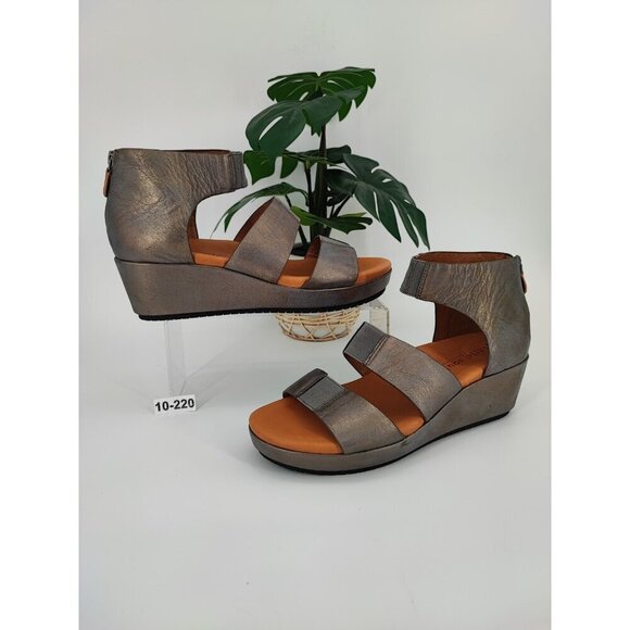 Gentle Souls by Kenneth Cole Women's Milena Copper Wedges Sandals Size 10M US - Picture 1 of 9